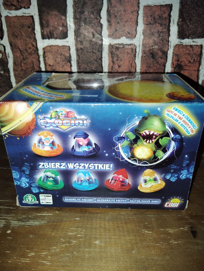 Coffret extra terrestre avec soucoupe volante - photo numéro 3