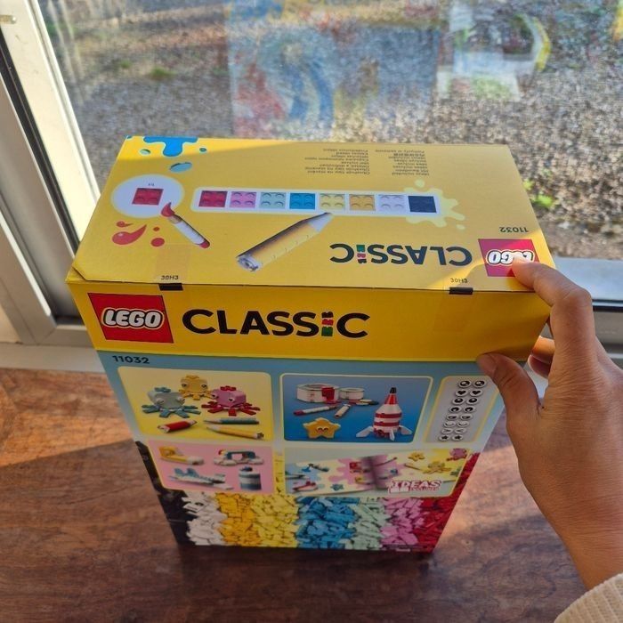 Lego 11032 : Boîte 1500 pièces neuve - photo numéro 3