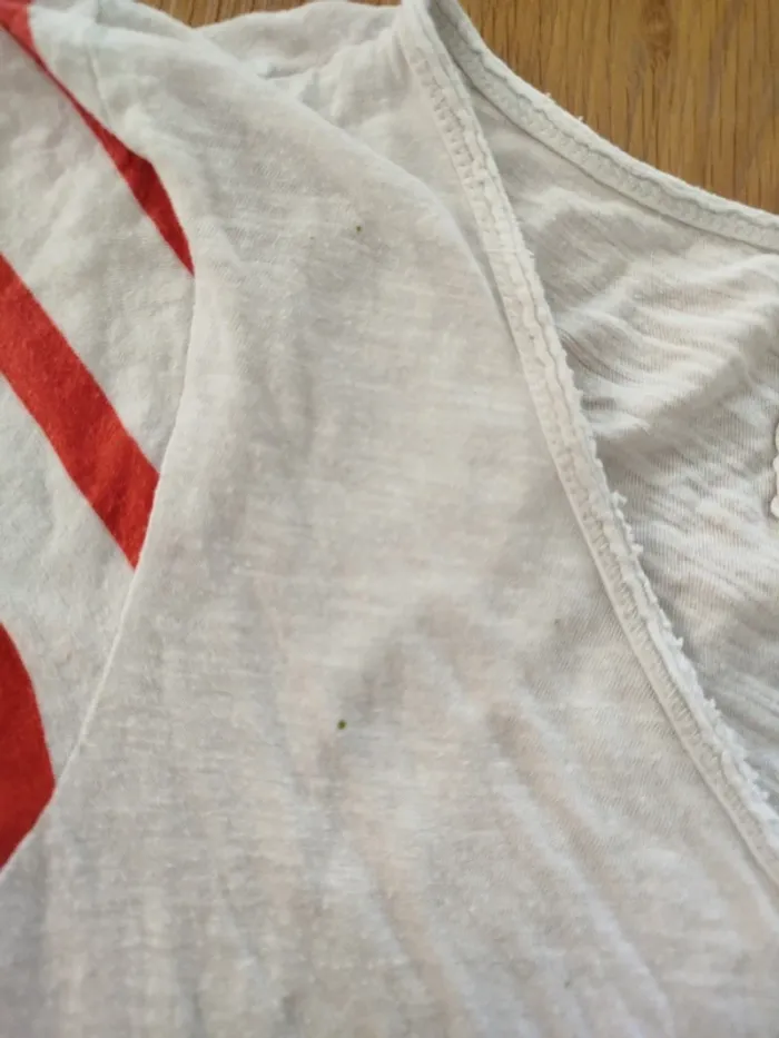 Tee-shirt rayé rouge - photo numéro 7