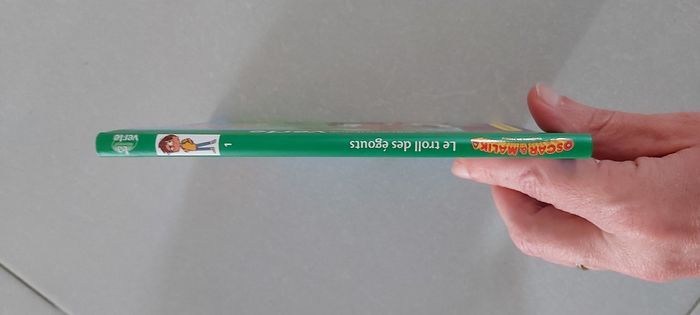 Oscar et Malika Tome 1 Le troll des égouts bibliotheque verte - photo numéro 2