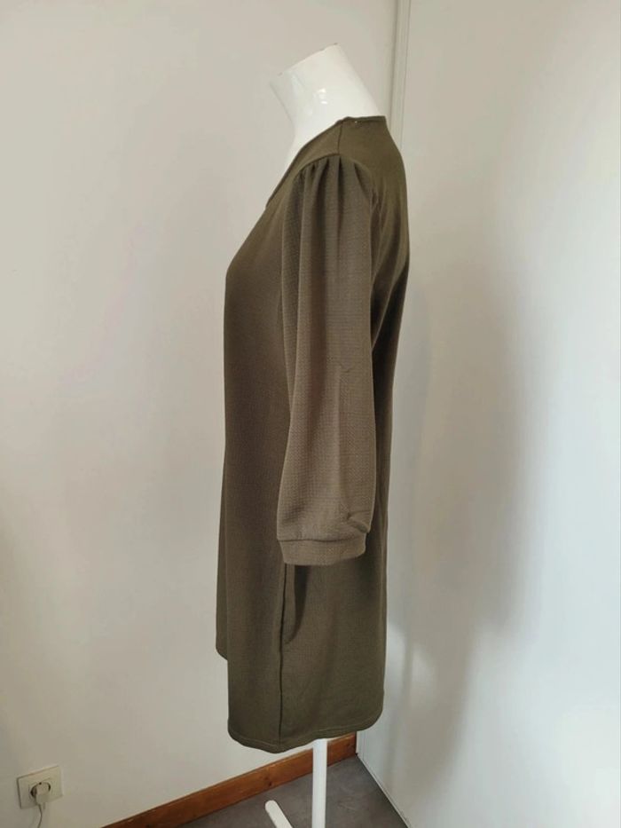 Jolie robe Calze del Mondo taille L (38/40) - photo numéro 3