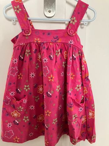 Robe à bretelles rose fushia été 3 ans