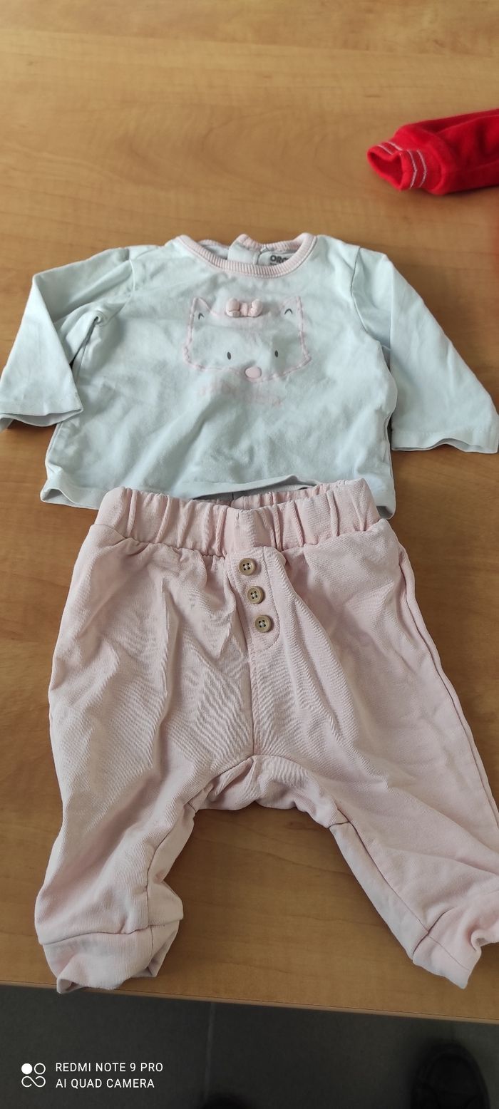 Lot vêtements fille 1 mois - photo numéro 5