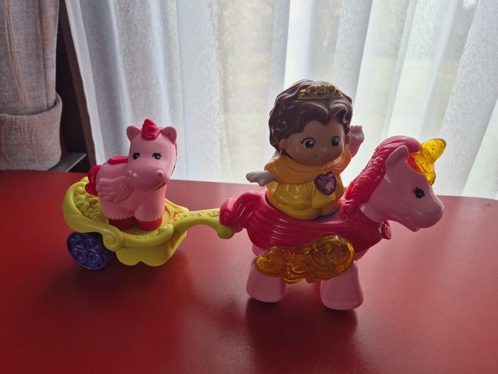 La licorne magique de Claire,  la princesse l’aventurière