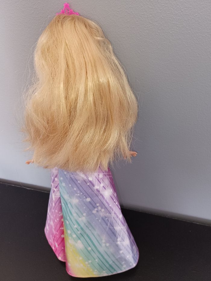 Barbie Dreamtopia Princesse Arc en Ciel - photo numéro 3