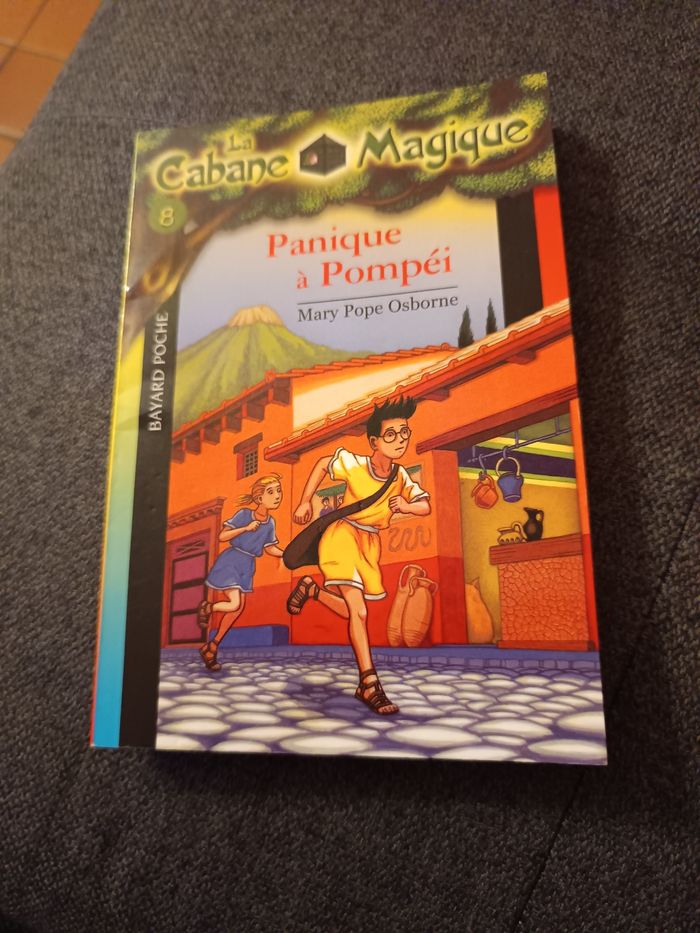 Panique à Pompéi (La Cabane Magique)