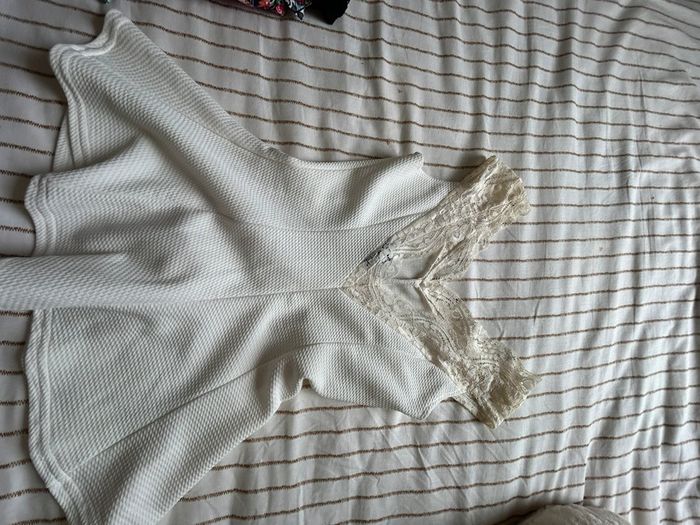 Top dentelle - photo numéro 2