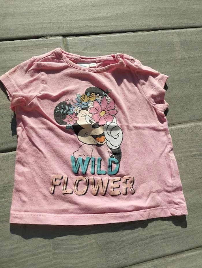 Lot n° 443 T-shirt Minnie manches courtes Disney Baby 18 mois - photo numéro 2