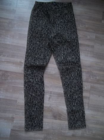 Jegging kaki camouflage Kiabi (2) XS/14 ans