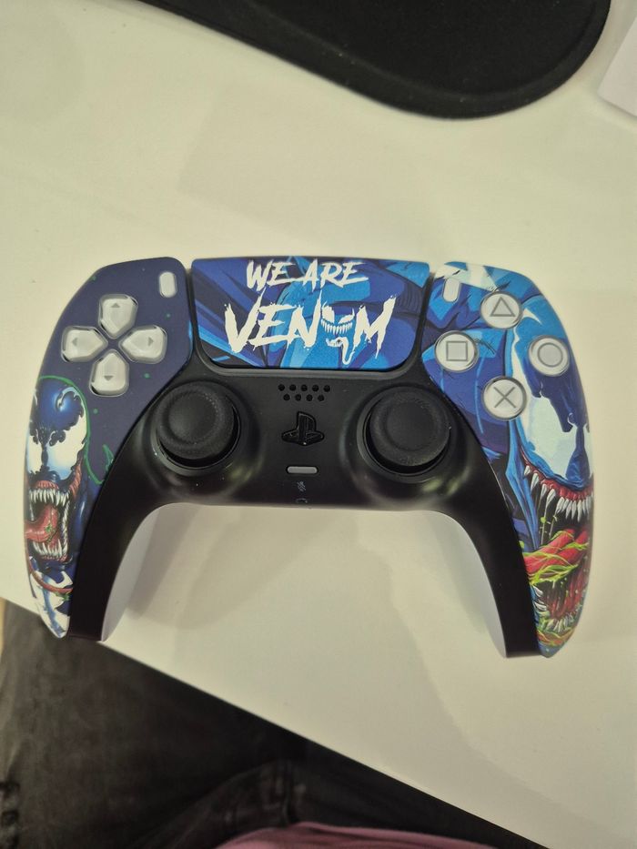 Manette ps5 v2 original custom venom