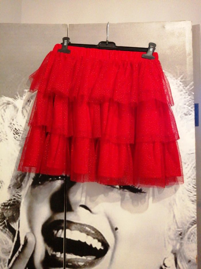 Jupe en tulle rouge - photo numéro 4