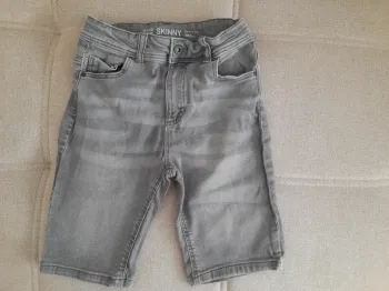 Bermuda en jean gris 10/11 ans garçon.