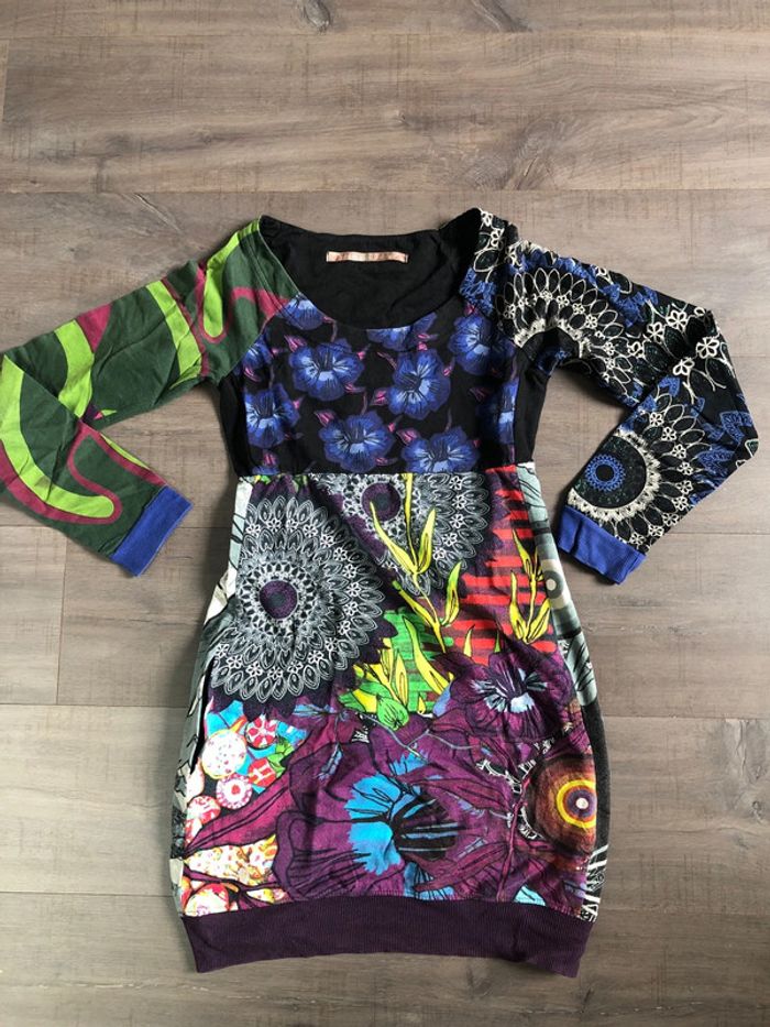 Robe desigual manches longues taille S rainbow hibiscus