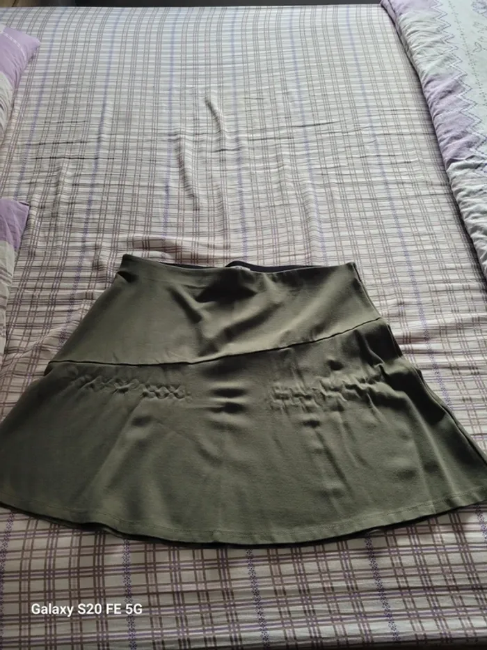 Jupe verte taille 48