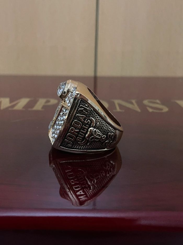 Bague NBA Bulls - photo numéro 2