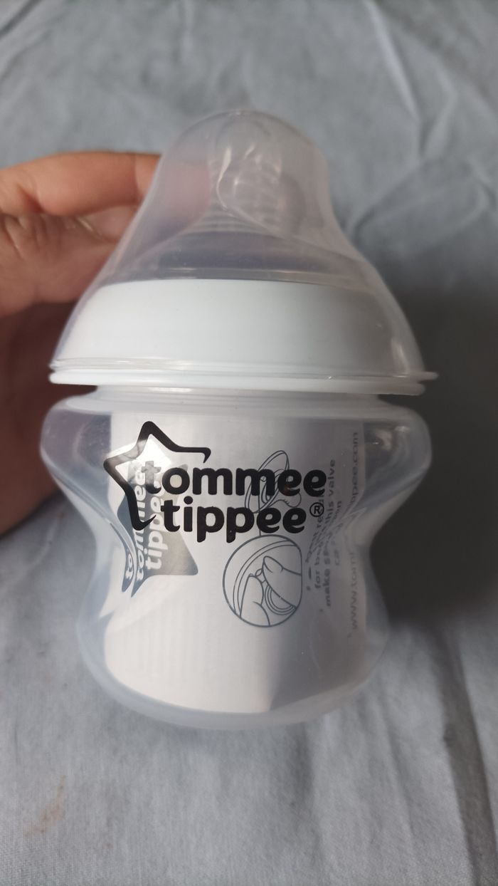 Biberon tommee tippee neuf 150ml
