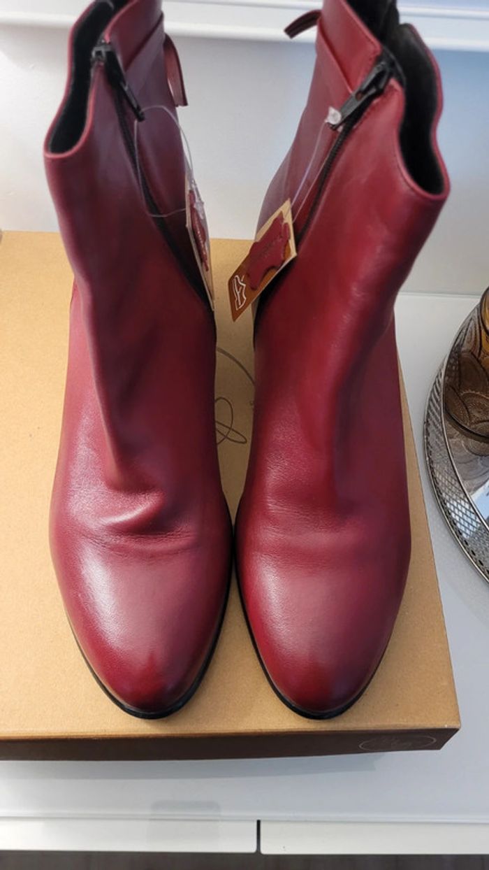 Bottines en cuir neuves taille 41 - photo numéro 3