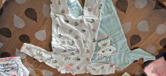 Lot de Pyjamas  6 mois filles - photo numéro 2
