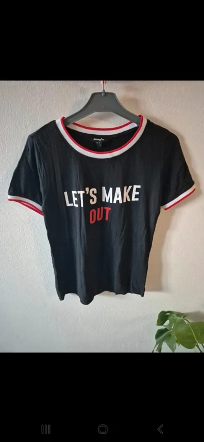 Tee shirt