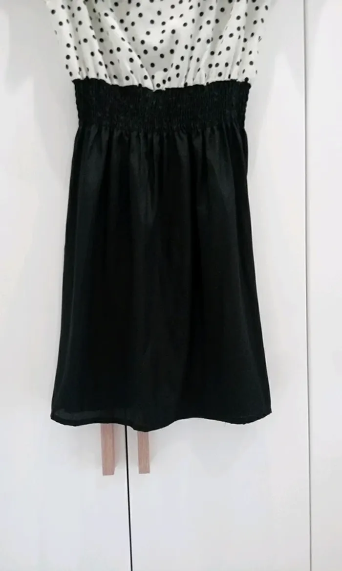 Petite robe noir et beige et pois T.S - photo numéro 3