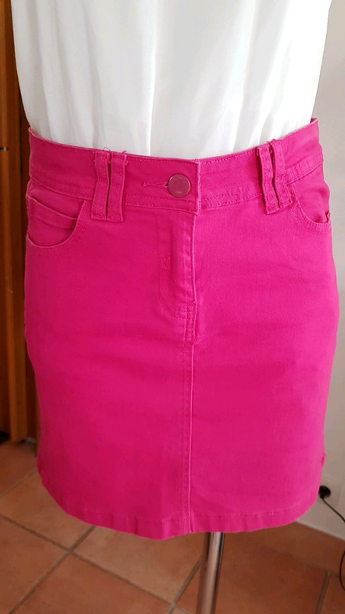 Jupe en jean fushia taille 38 - photo numéro 2