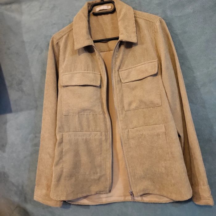 Veste / Surchemise en Velours Côtelé - Beige / Crème 🧥 Marque Pieces - Taille M - photo numéro 2
