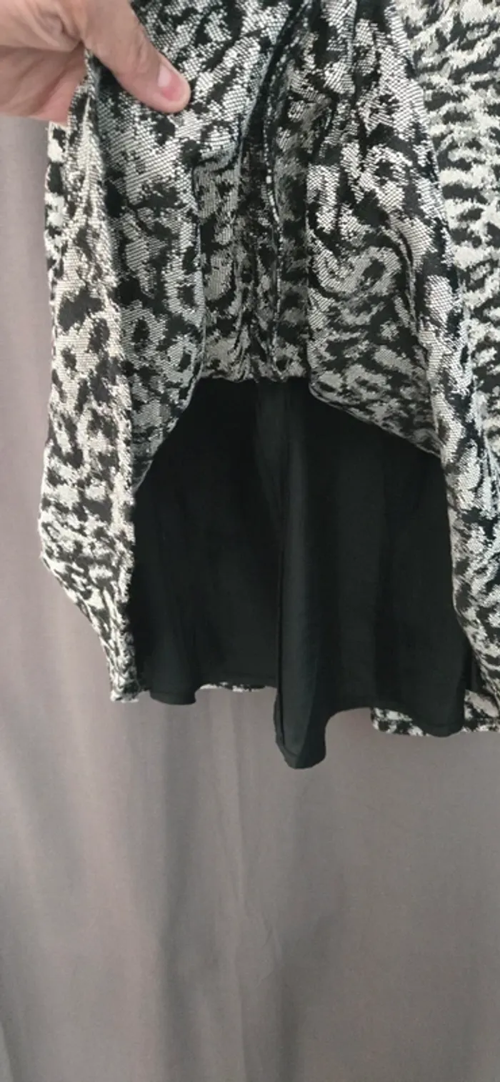 Robe sans manche Naf Naf taille 36 - photo numéro 3