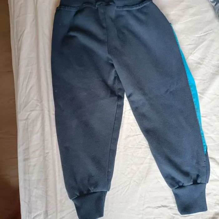 Jogging Adidas 2/3ans - photo numéro 3