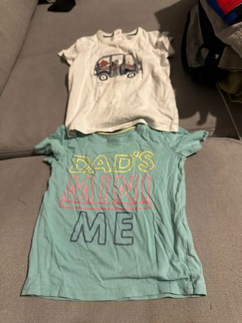 2 t shirt 18/24 mois