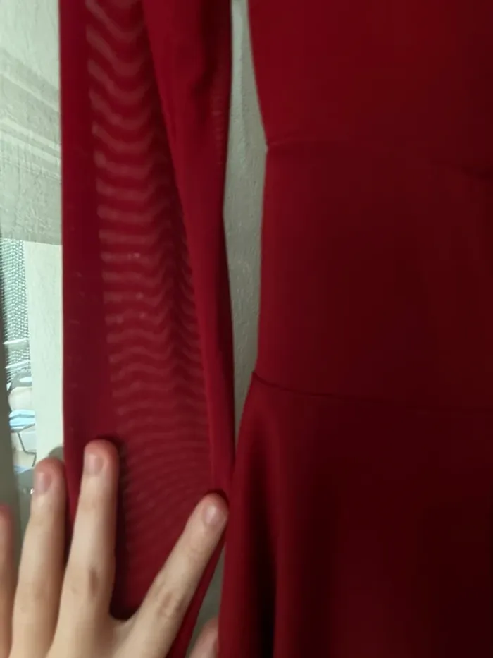 Robe bordeaux - photo numéro 3