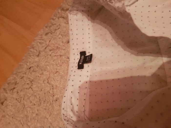 Chemise blanche avec motifs manches longues - photo numéro 2