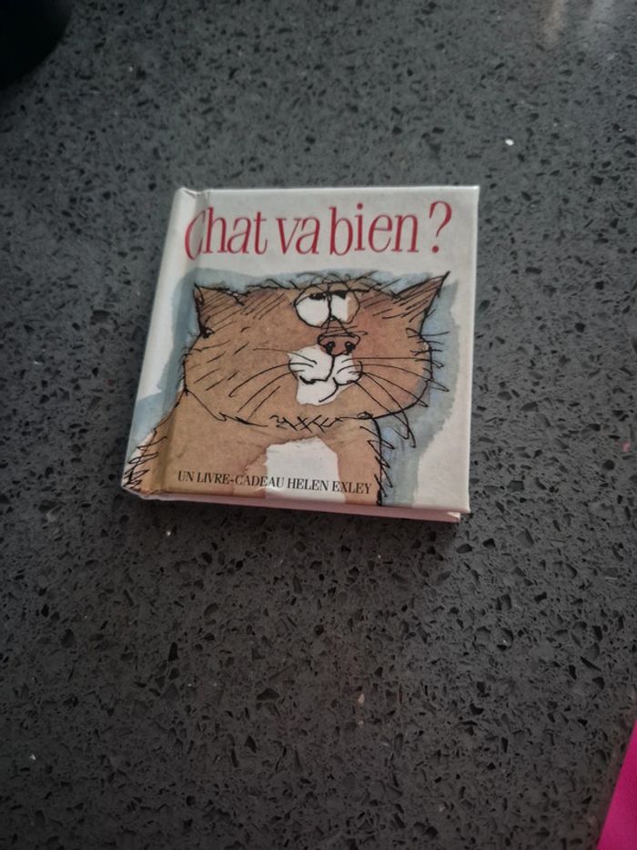 Mini livre chat va bien