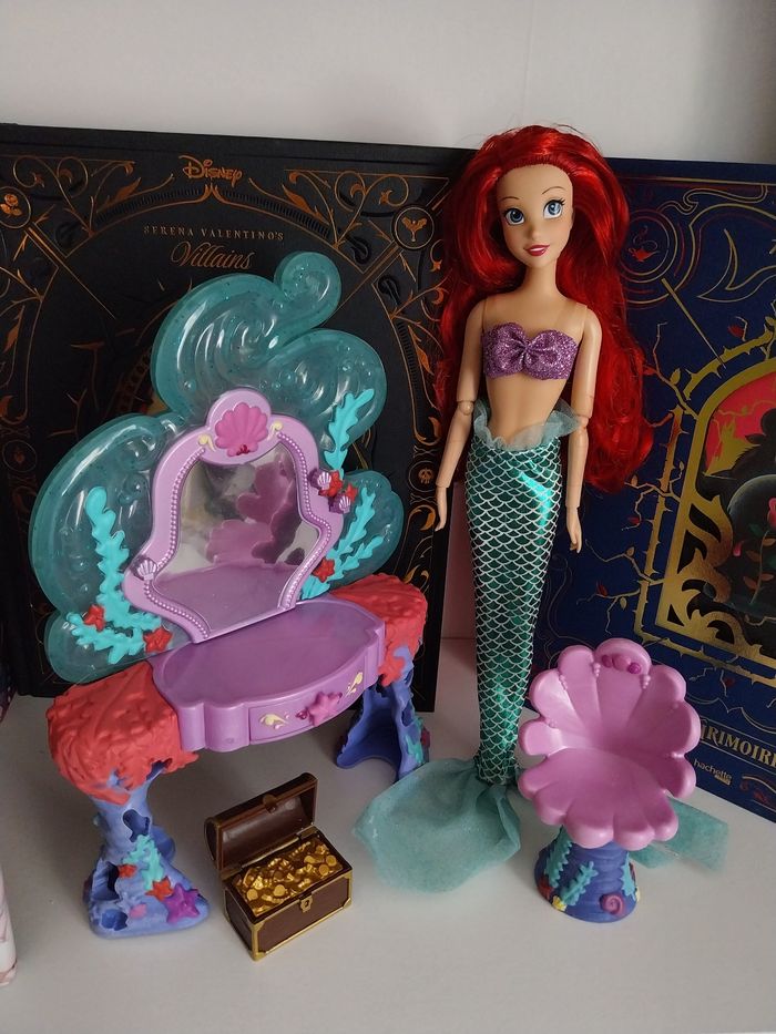 Poupée Ariel en sirène et sa coiffeuse vanity set- Coffret Disney La Petite Sirène