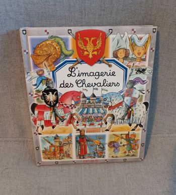 Livre l'imagerie des chevaliers
