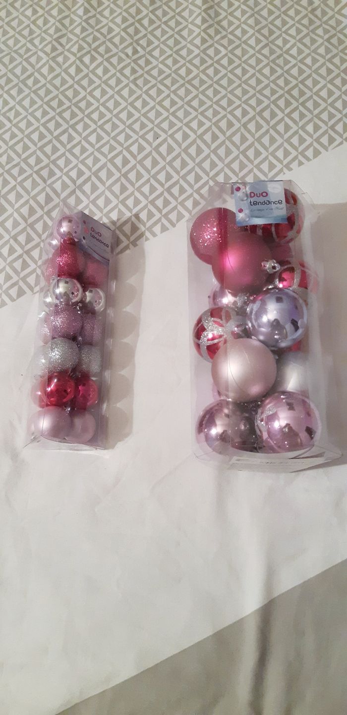 Boules de Noël roses et argent neuves - photo numéro 2