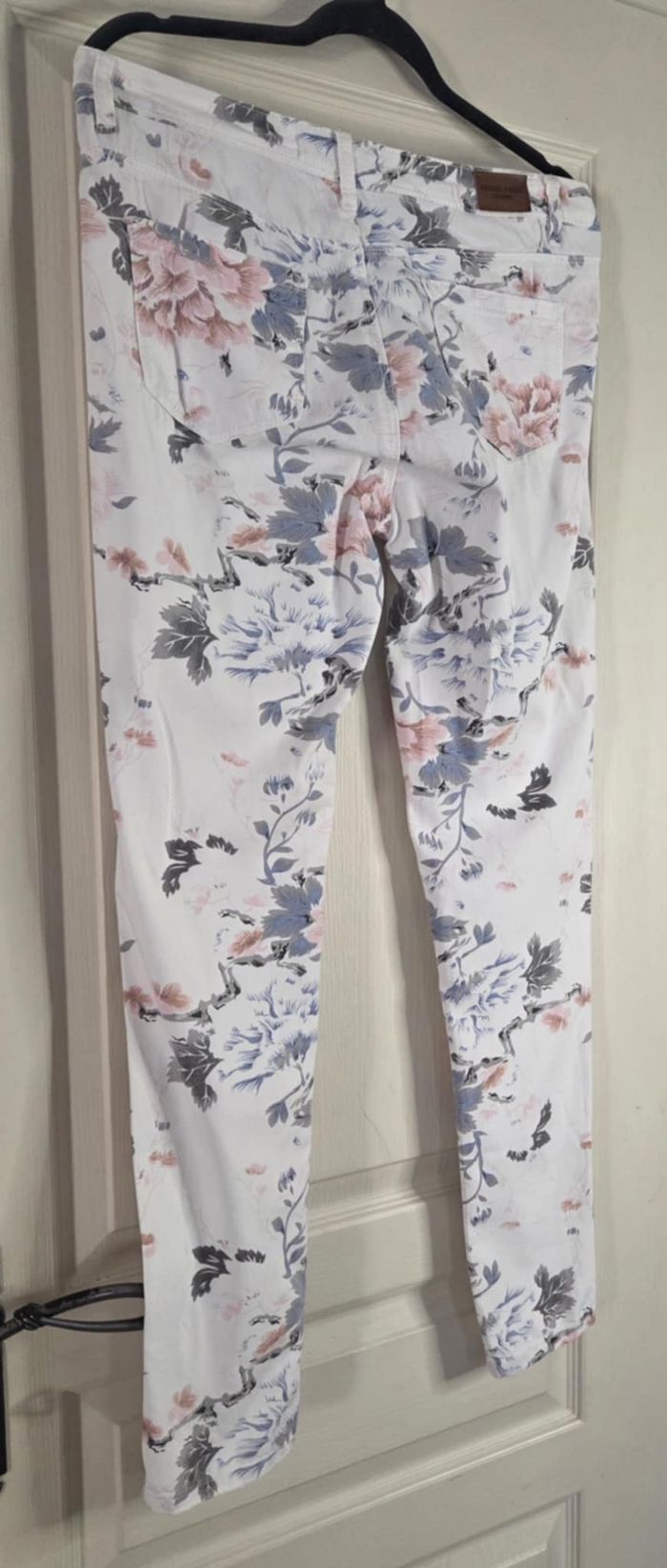 REDIAL PARIS DENIM – JEAN FLEURI BLANC – T38 – EXCELLENT ÉTAT - photo numéro 4