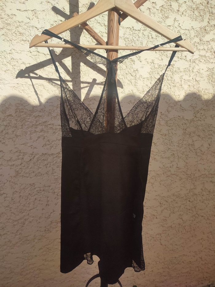 Nuisette Etam taille 38 - photo numéro 4