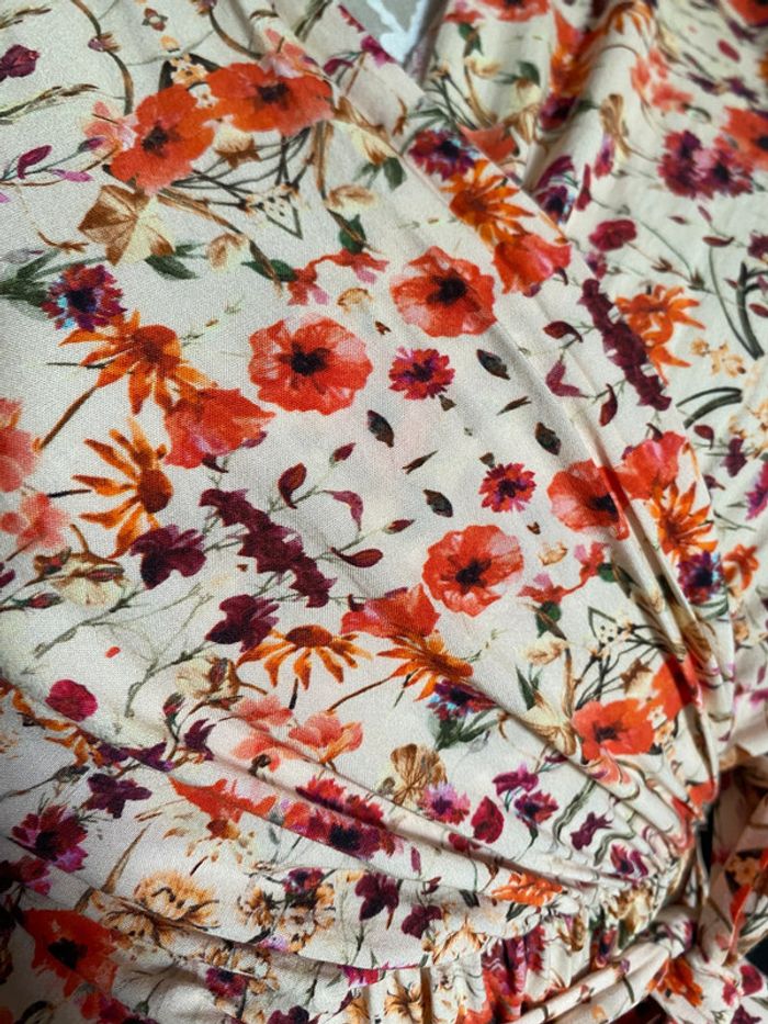 Robe manches courtes à fleurs - photo numéro 2