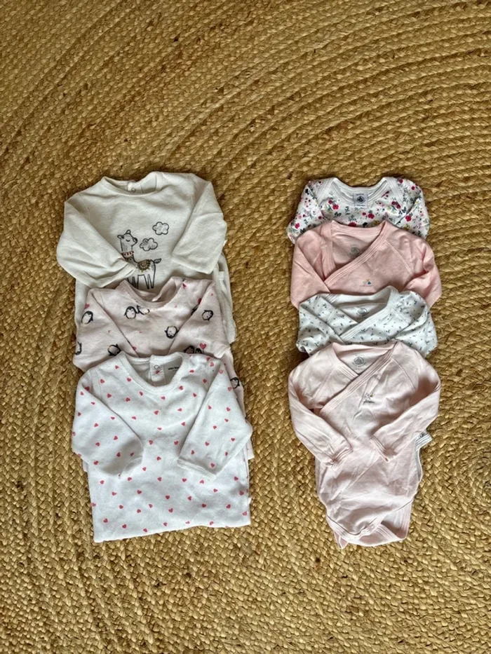 Lot de bodies et pyjamas - 6 mois