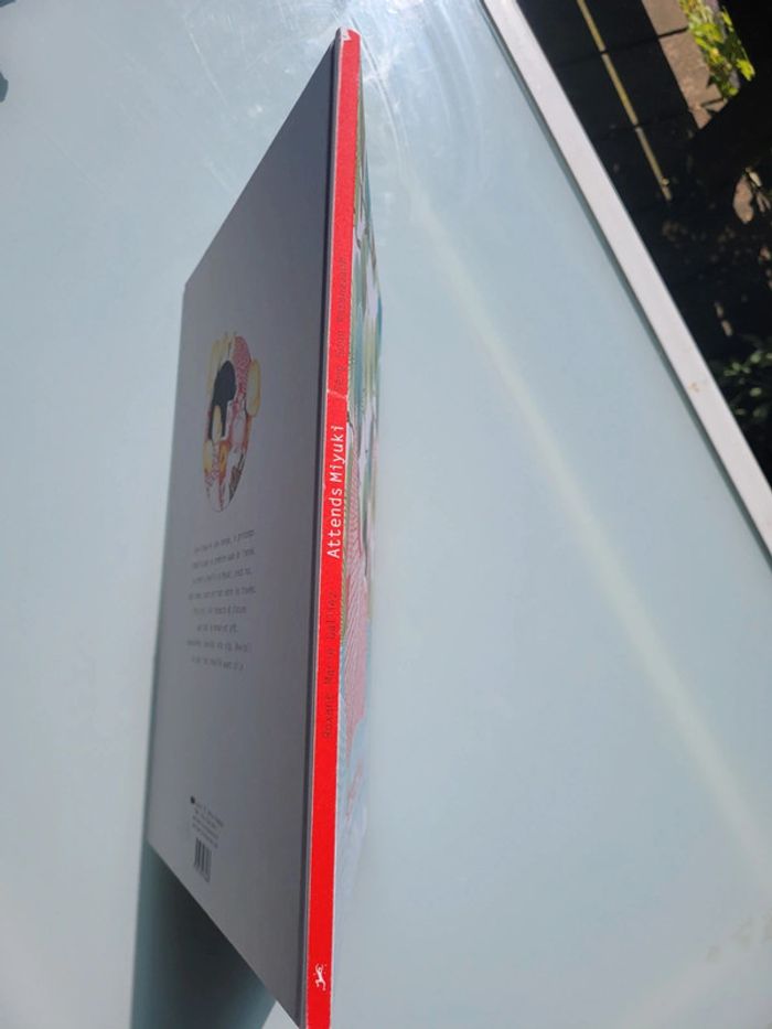 Livre grand format : Attends Miyuki, De la martinière jeunesse - photo numéro 10