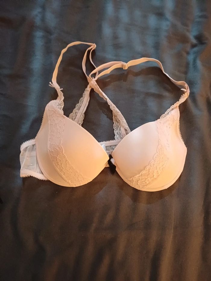 2 maillots et 1 soutien gorge - photo numéro 7