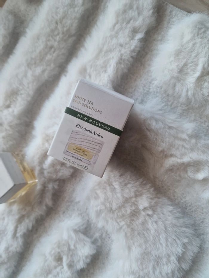 White Tea skin solutions - Gel éclat contour des yeux - photo numéro 12