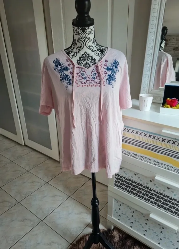 Blouse com V