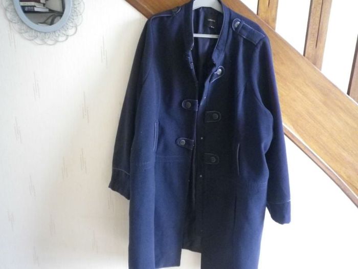 MANTEAU BLEU FONCE