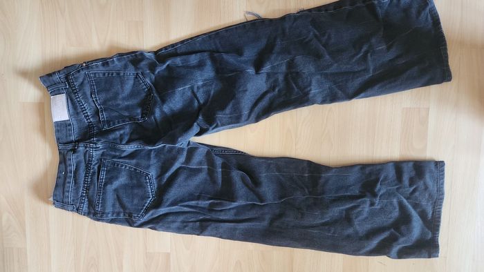 Jean coupe droite avec des trous taille 36 - photo numéro 2