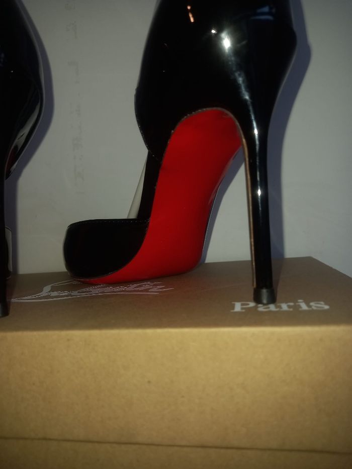 Louboutin neuf - photo numéro 3