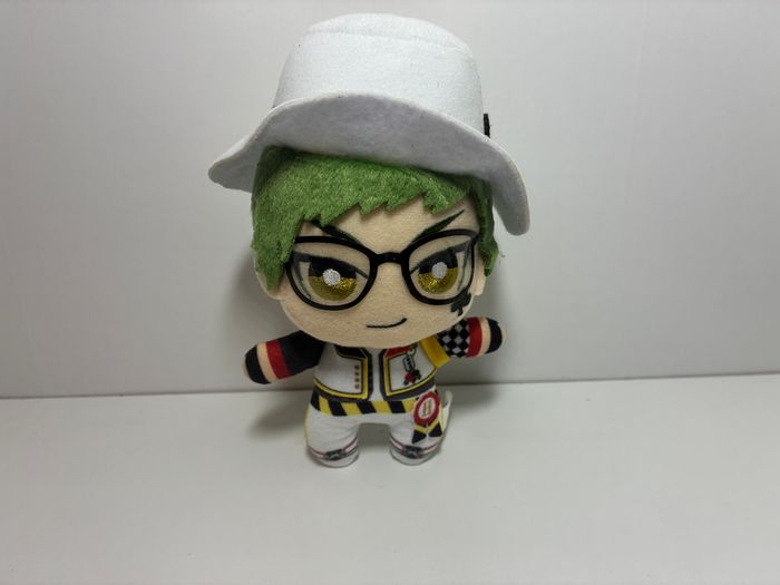 Twisted Wonderland Trey Clover Peluche