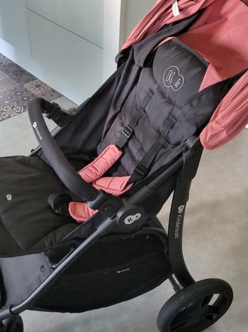 Poussette 3 en 1 neuve