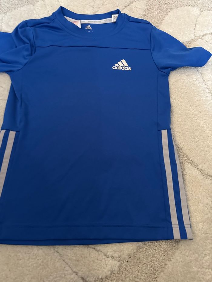 Des habits pour garçons - photo numéro 3