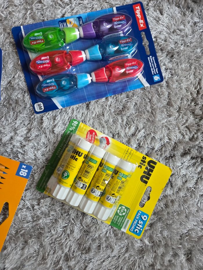 Lot fournitures scolaires colle uhu stylo pilot stabilo crayon bois pastel bic tipp ex correcteur - photo numéro 3